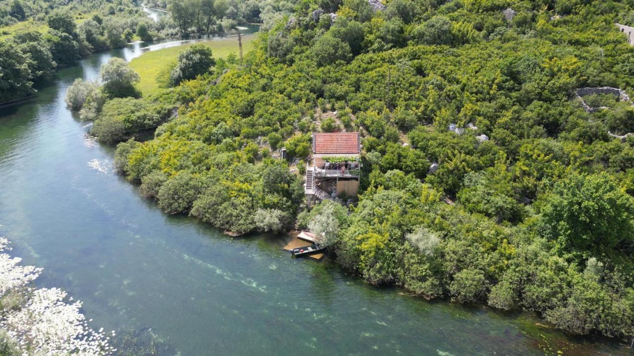 Wild Beauty House Skadar Lake سيتينيي المظهر الخارجي الصورة