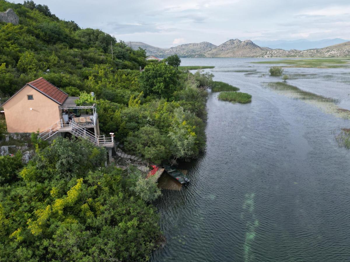 Wild Beauty House Skadar Lake سيتينيي المظهر الخارجي الصورة